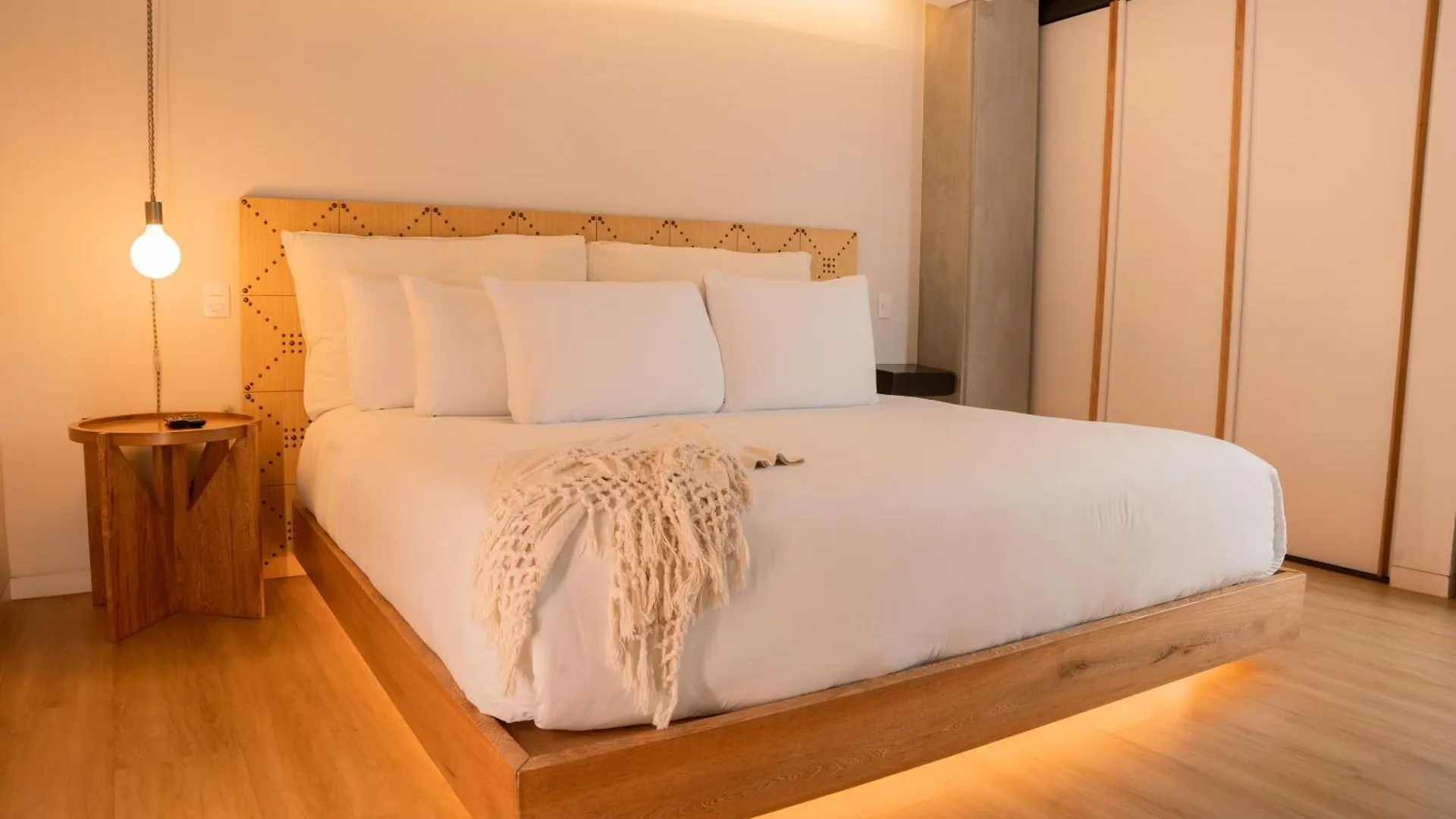Topa House Medellín Colombia