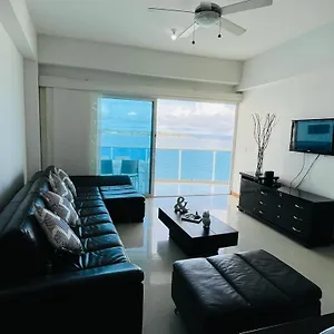 superior-apartment-deluxe-14th-floor-poseidon.cartagena-hotels.org/